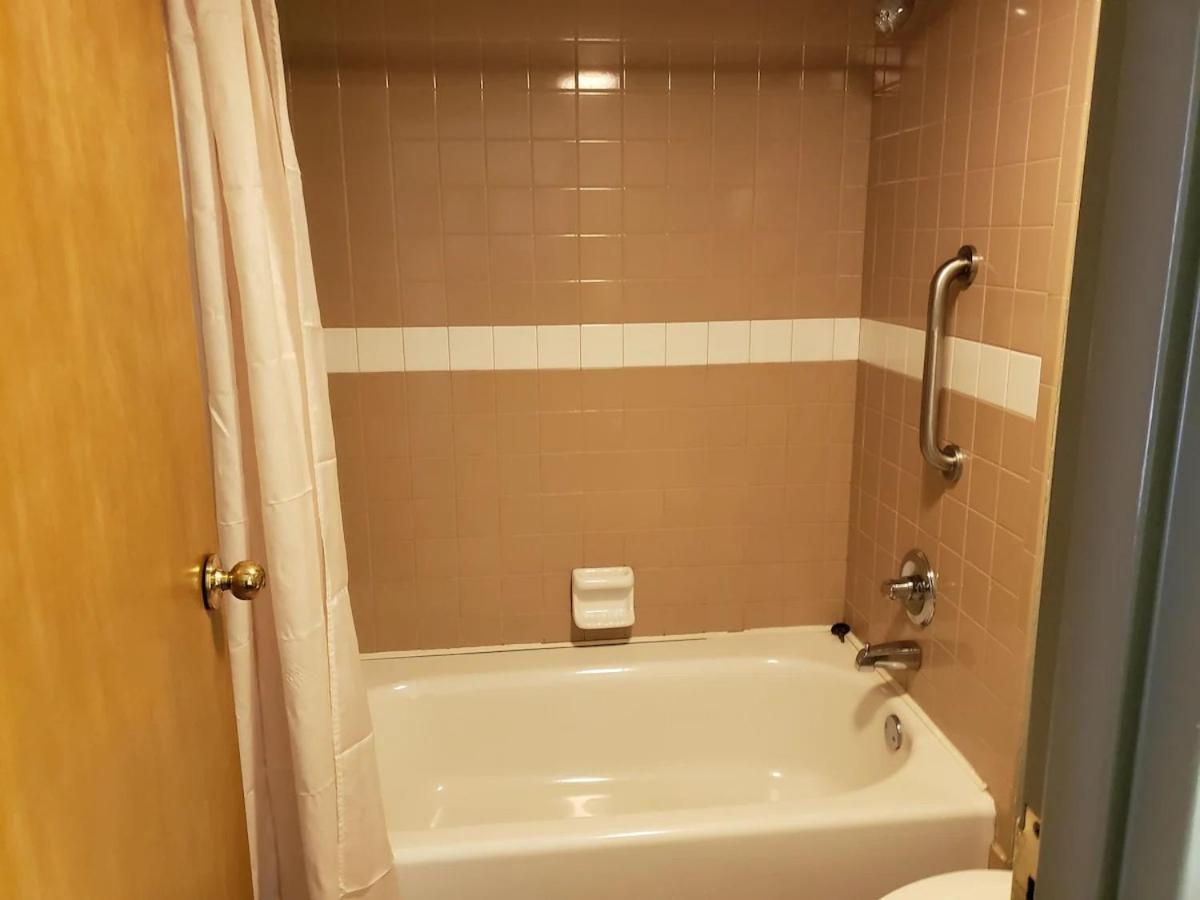 Hot Springs Village Inn Екстериор снимка
