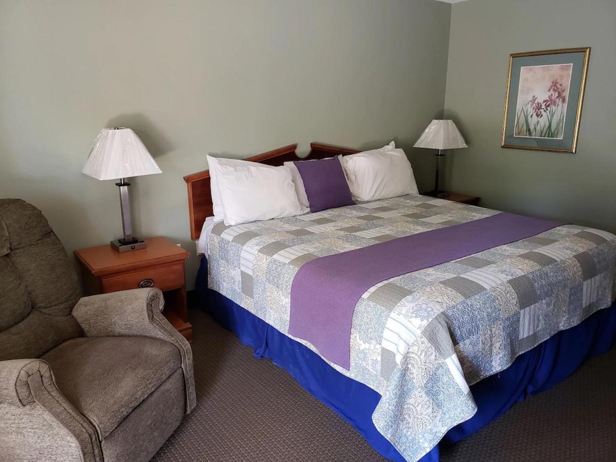 Hot Springs Village Inn Екстериор снимка